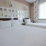 Πανσιόν Ozbay 2*
