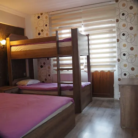 오즈바이 게스트하우스