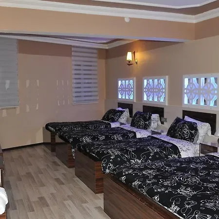 オズバイ パムッカレ