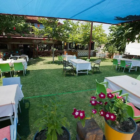 ゲストハウス オズバイ 2*